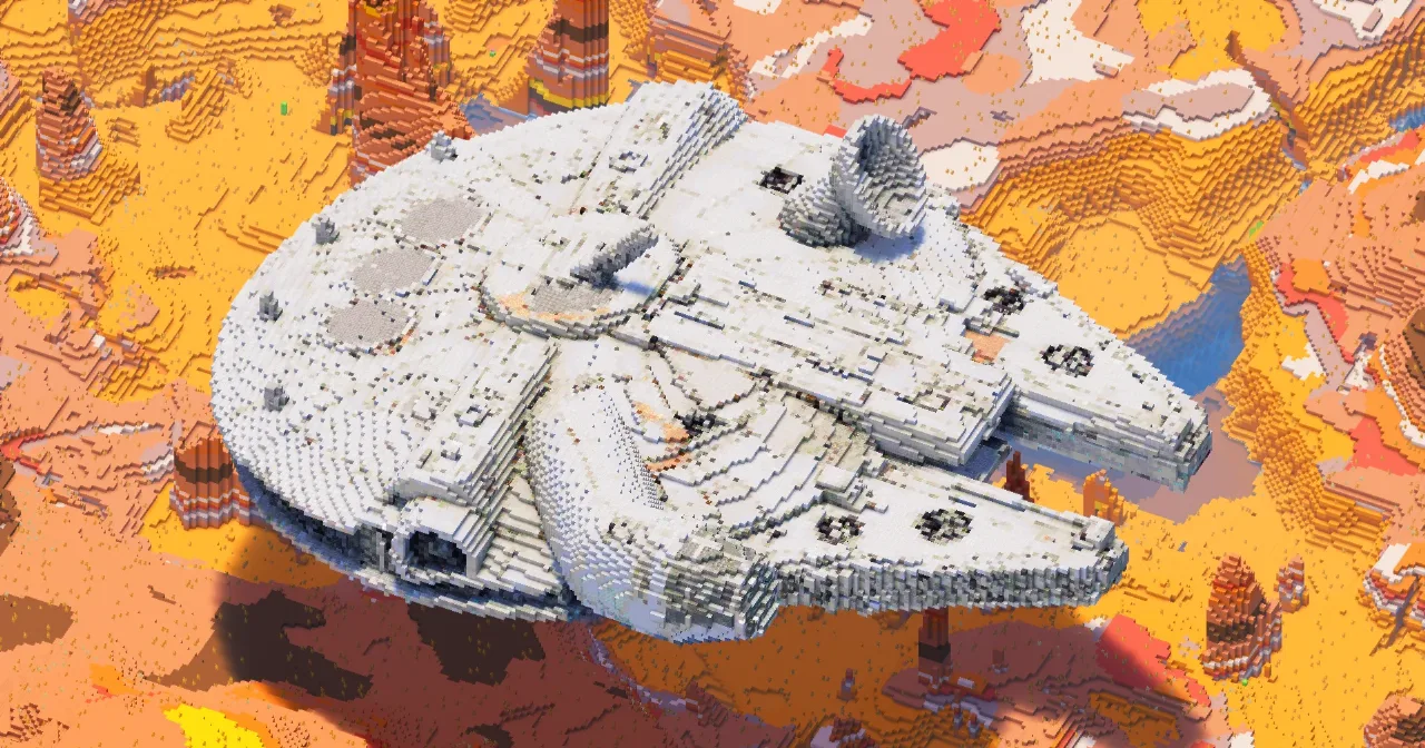 Millennium Falcon — Minecraft Build by StarWarsCreations