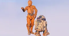 C-3PO and R2-D2 — Minecraft Build by StarWarsCreations (2)