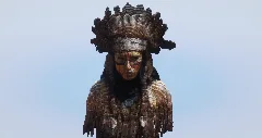 Aztec Woman — Minecraft Build by LeonisBuilds (1)