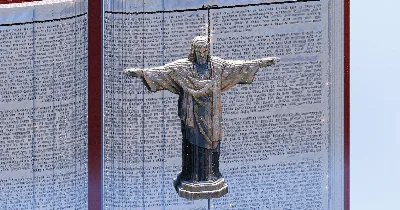 Christ the Redeemer — Minecraft Build by TheBibleOfBuilding